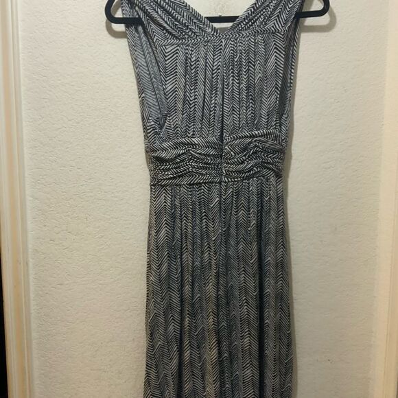 NWT PLENTY BY TRACY REESE SZ XS BLACK WHITE V-NECK HERRINGBONE PRINT FLOWY DRESS - Picture 7 of 9